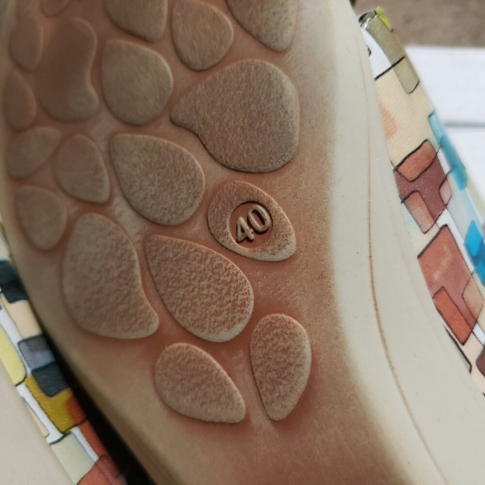Cloud Open-Toed Shoes - NIB - Picture 5 of 13